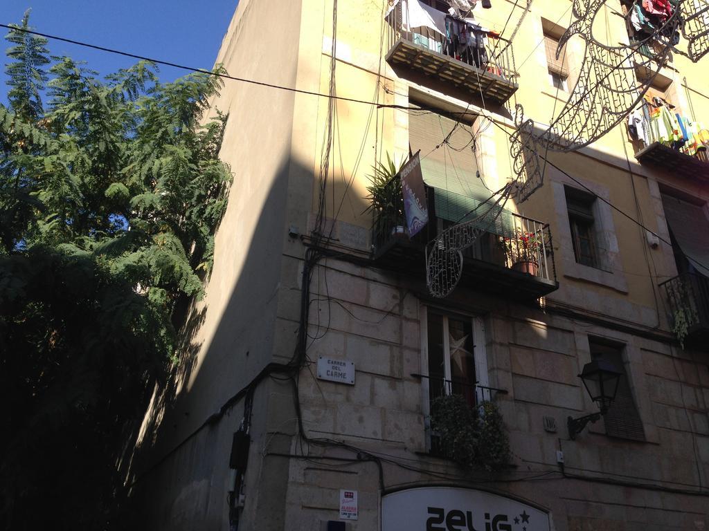 Pension Bertolin Barcelona Bagian luar foto